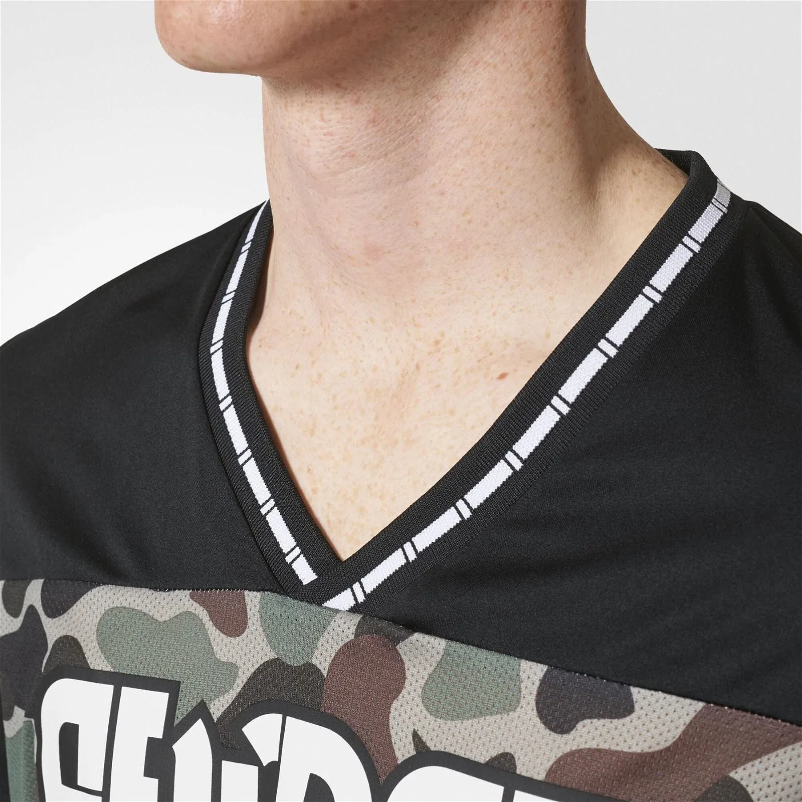 adidas Originals Winter T Shirt - Camo