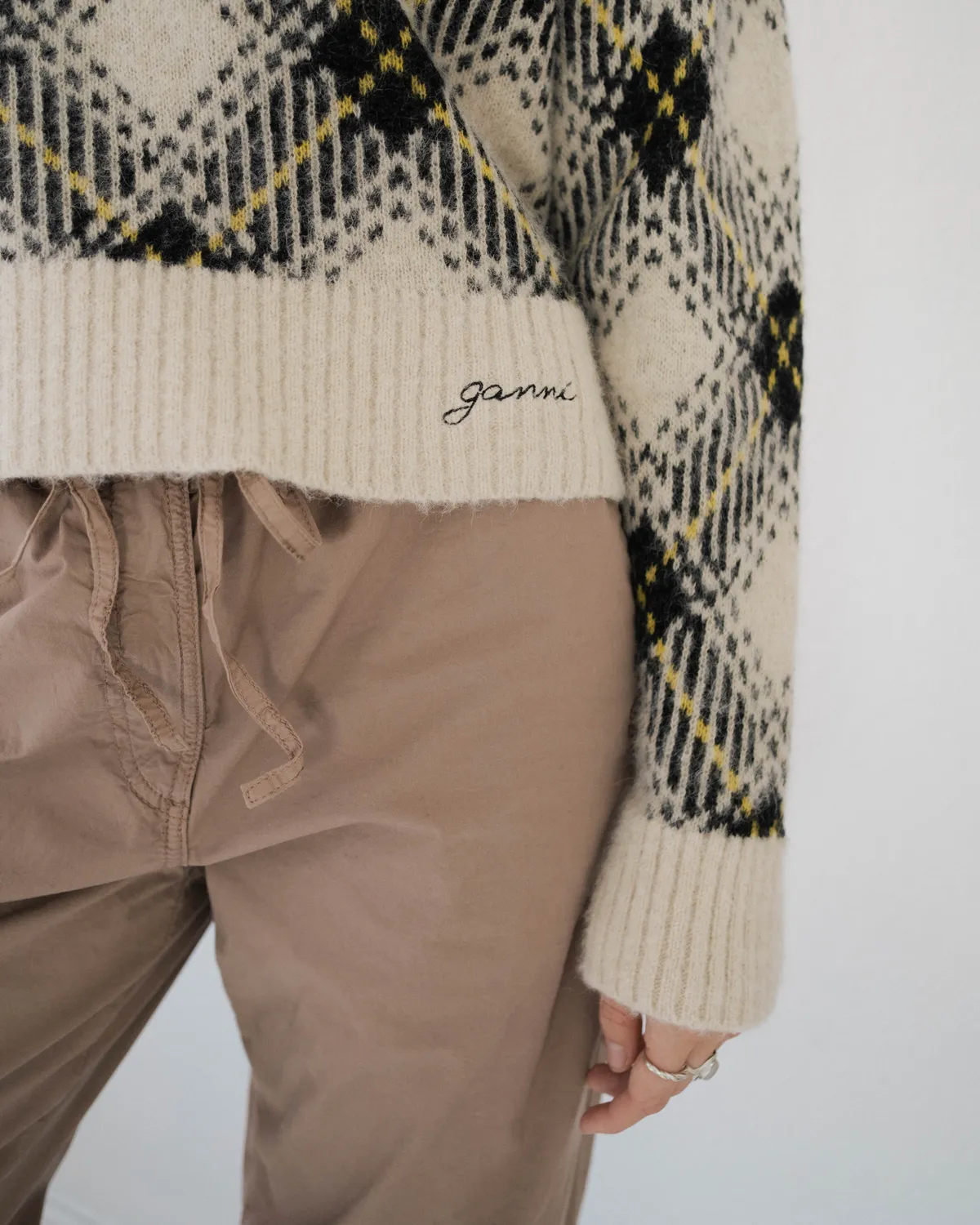 Check Wool Oversized Pullover - Egret