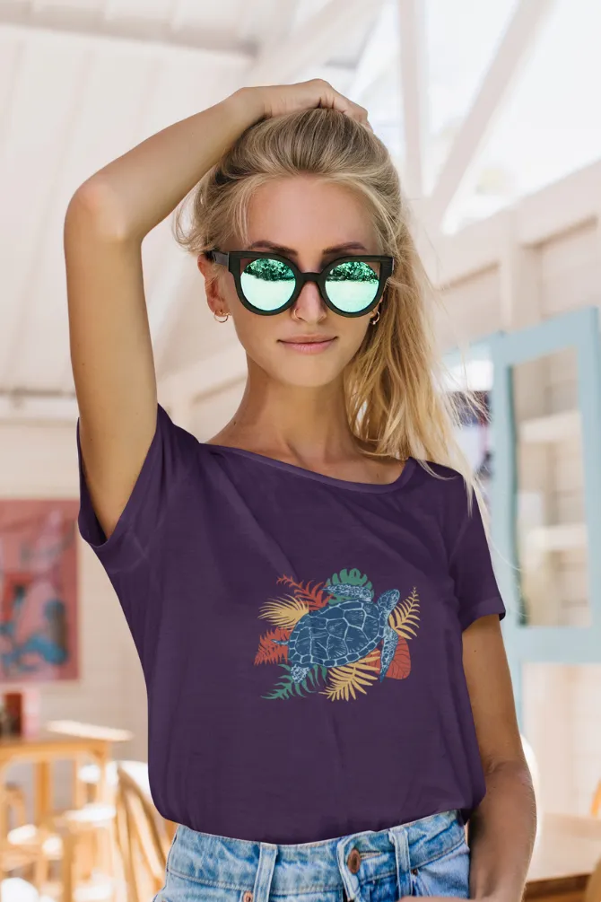 Tropical Sea Turtle Printed Scoop Neck T-shirt for women