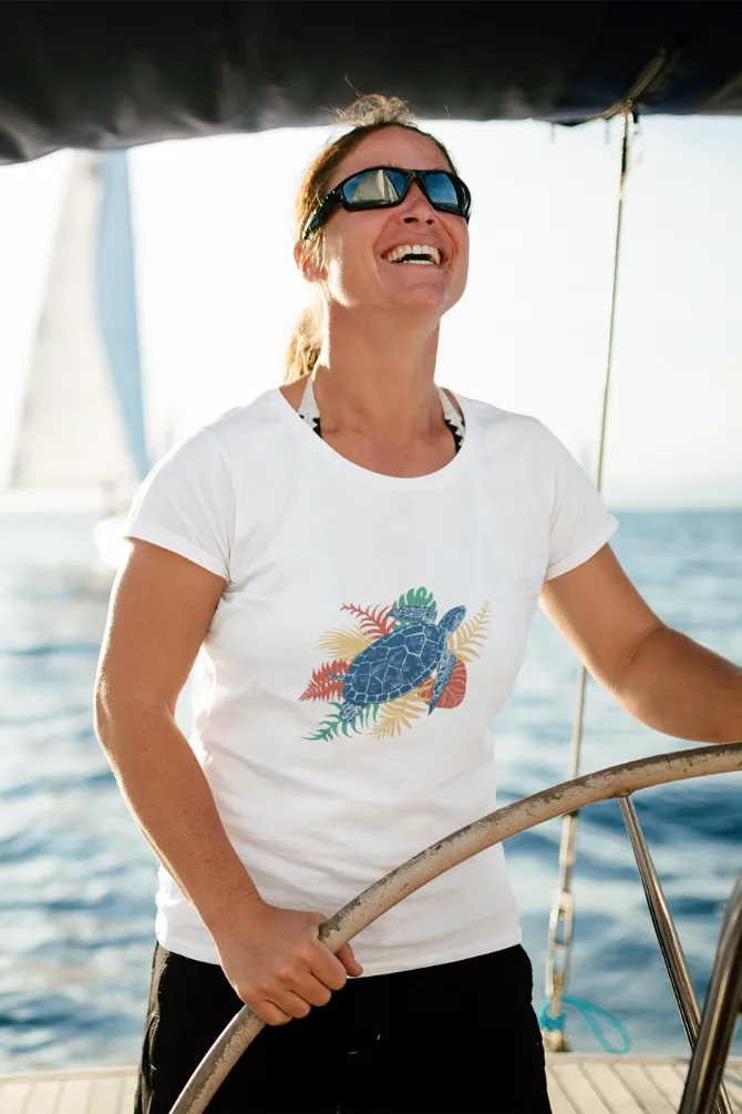 Tropical Sea Turtle Printed Scoop Neck T-shirt for women
