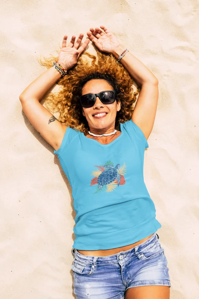 Tropical Sea Turtle Printed Scoop Neck T-shirt for women