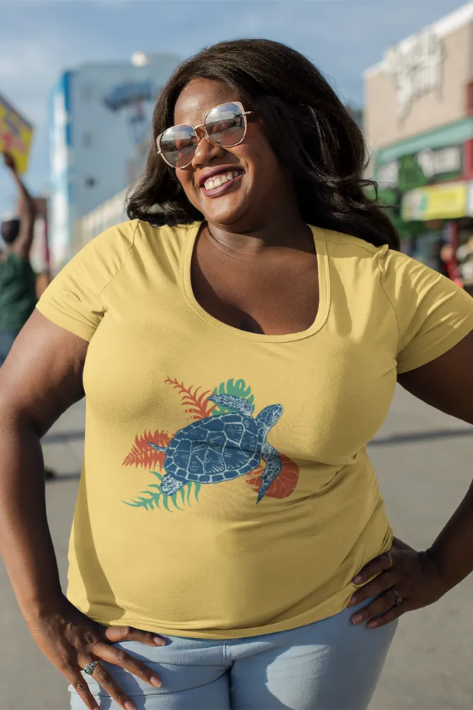 Tropical Sea Turtle Printed Scoop Neck T-shirt for women